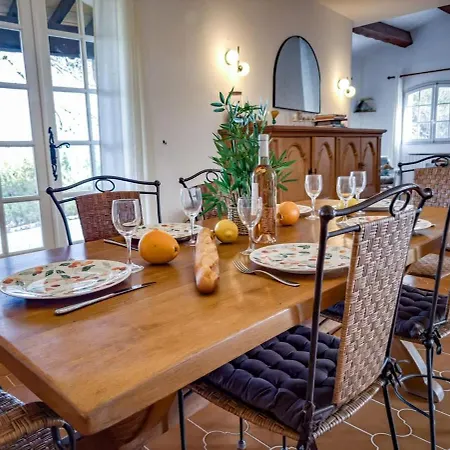 Semesterbostad La Provencale